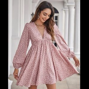 Ditsy Floral Lantern Sleeve Dress